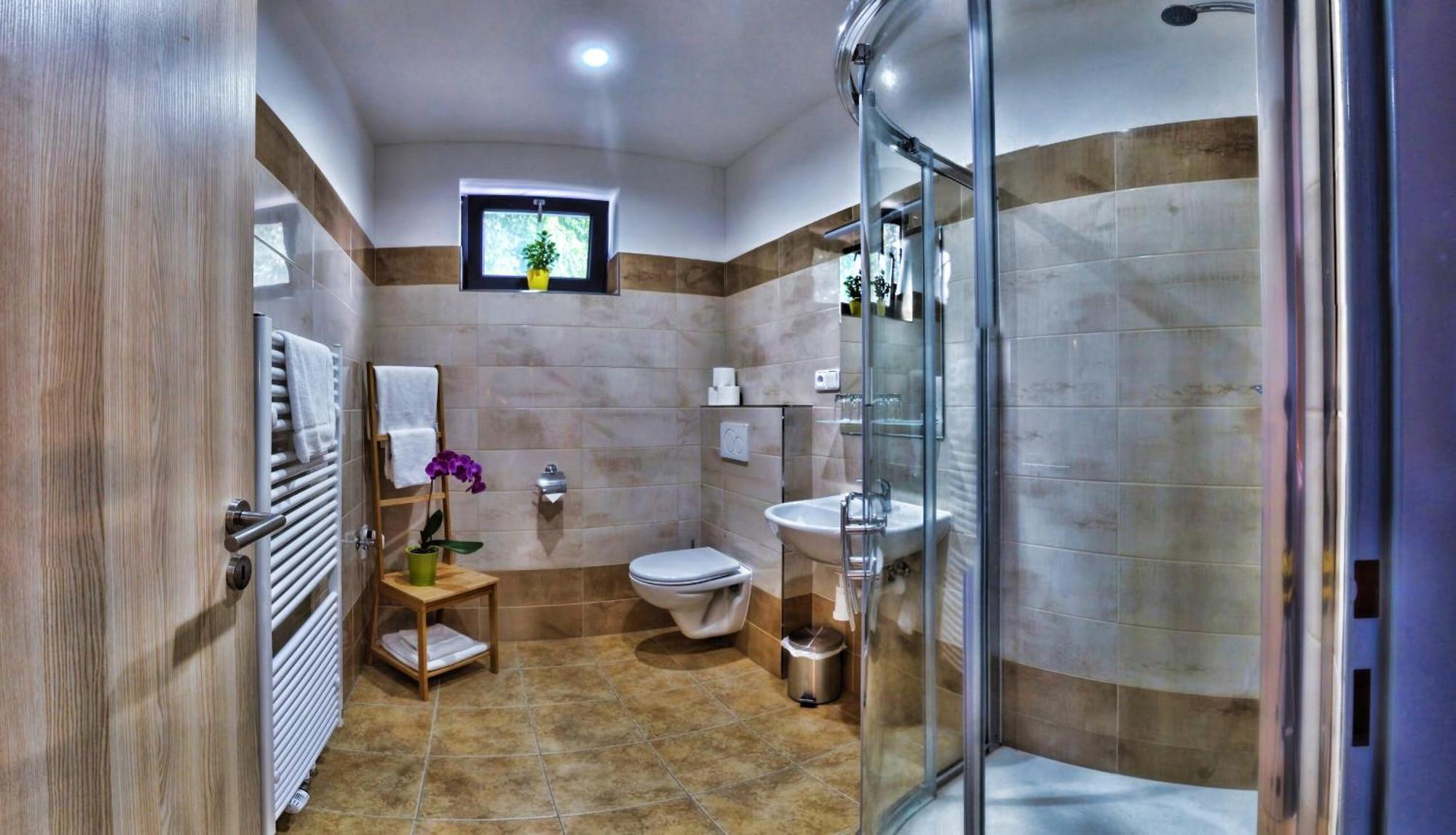 Sport Motel Valašské Meziříčí Buitenkant foto
