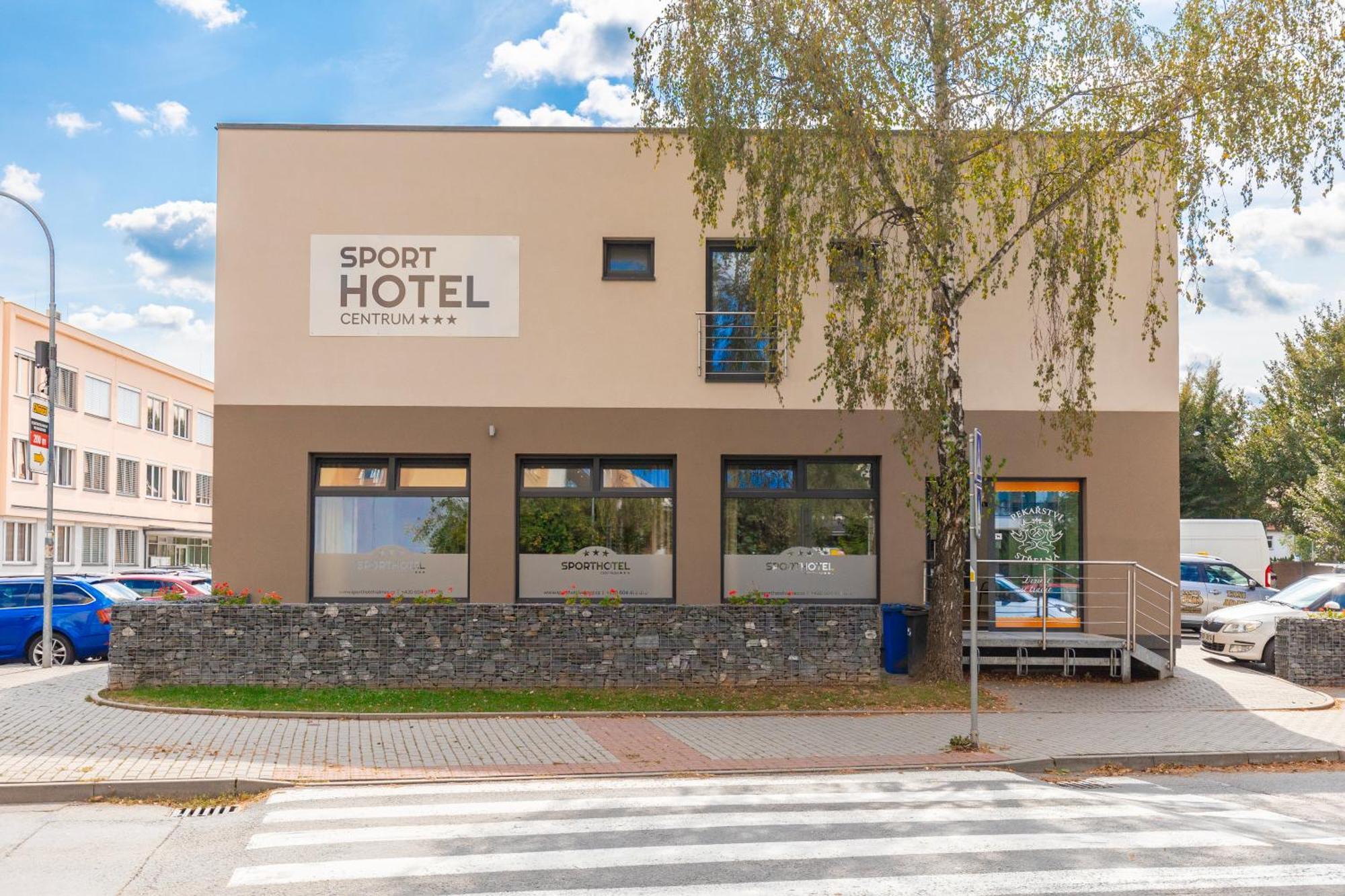 Sport Motel Valašské Meziříčí Buitenkant foto